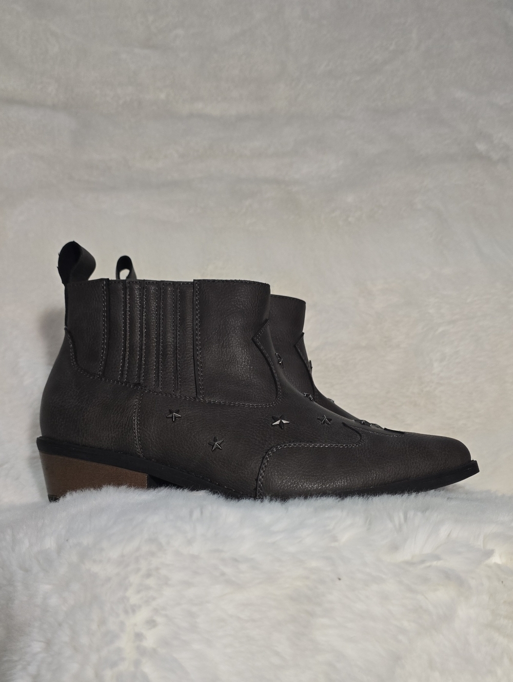 Women’s Gray Ankle Booties with Star Studs NWOT
